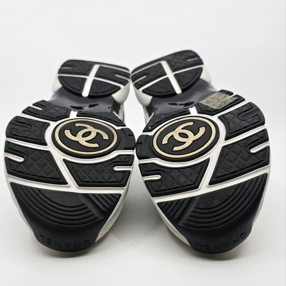 Chanel Wool & Suede Multicolor Sneakers - 37 - Picture 16 of 16